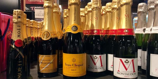 Trump threatens 200% tariff on wine, champagne from France, other EU countries