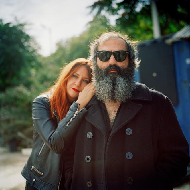 Marie et Lionel Limiñana, du groupe The Limiñanas, à Paris, le 6 septembre 2024.