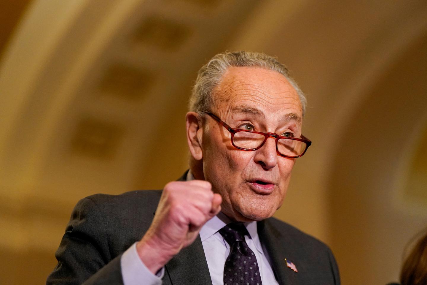 US Congress clears key hurdle in bid to avert govt shutdown