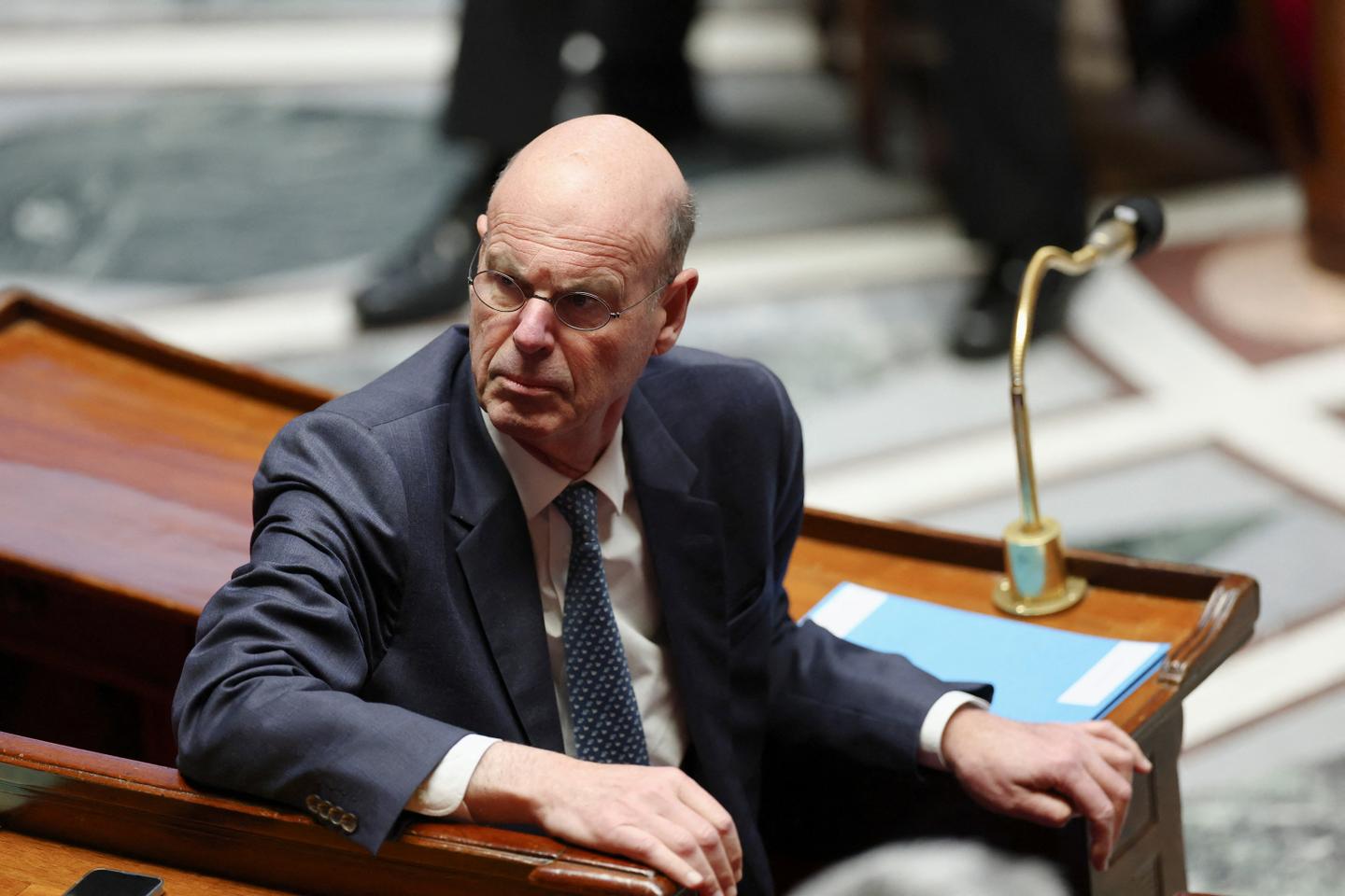 Effort de défense : les investisseurs publics français vont engager 1,7 milliard d’euros, annonce le ministre de l’économie