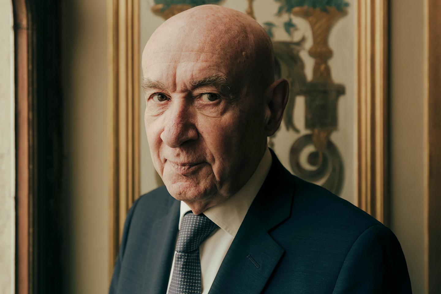 Regarder la vidéo Avec le discours anti-Trump, le quart d’heure américain du sénateur Claude Malhuret
