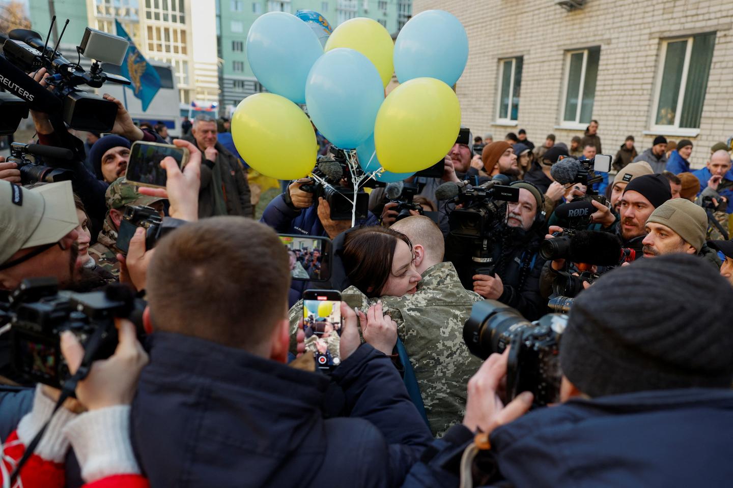 Russia and Ukraine swap hundreds of prisoners in one of the war's largest exchanges