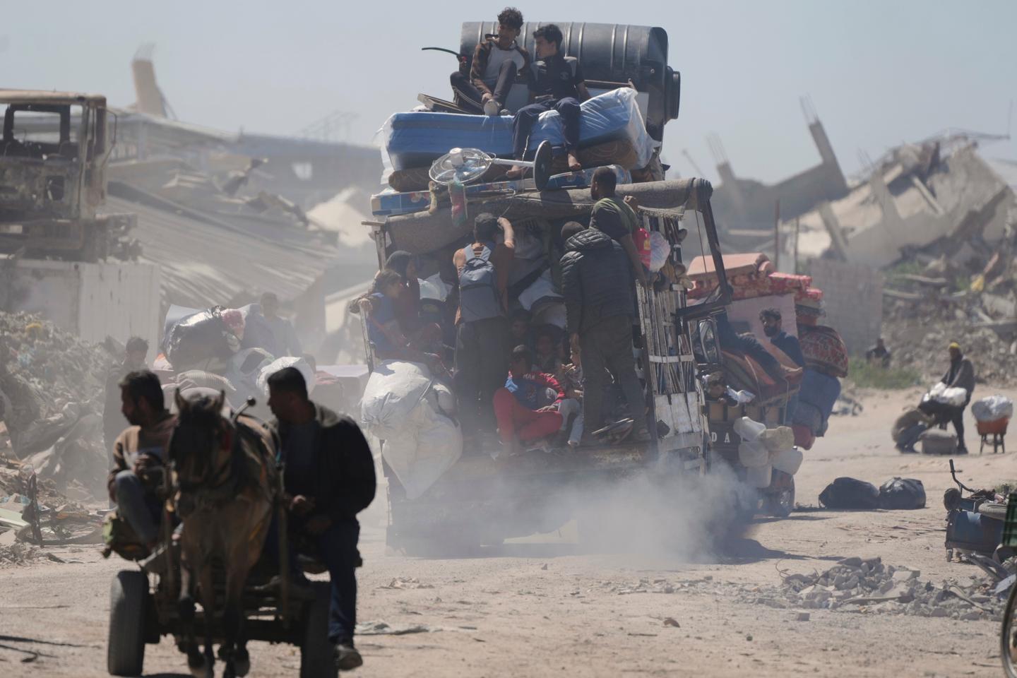 Israel announces ground operations, issues 'last warning' to Gazans
