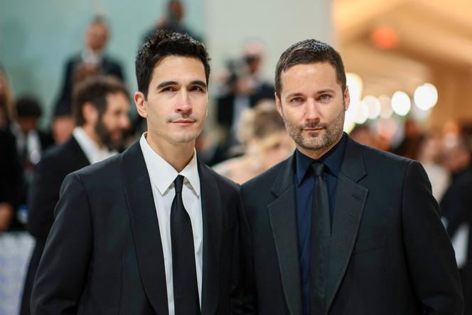 Lazaro Hernandez e Jack McCollough durante a noite do Met Gala em 1 de maio de 2023 em Nova York.