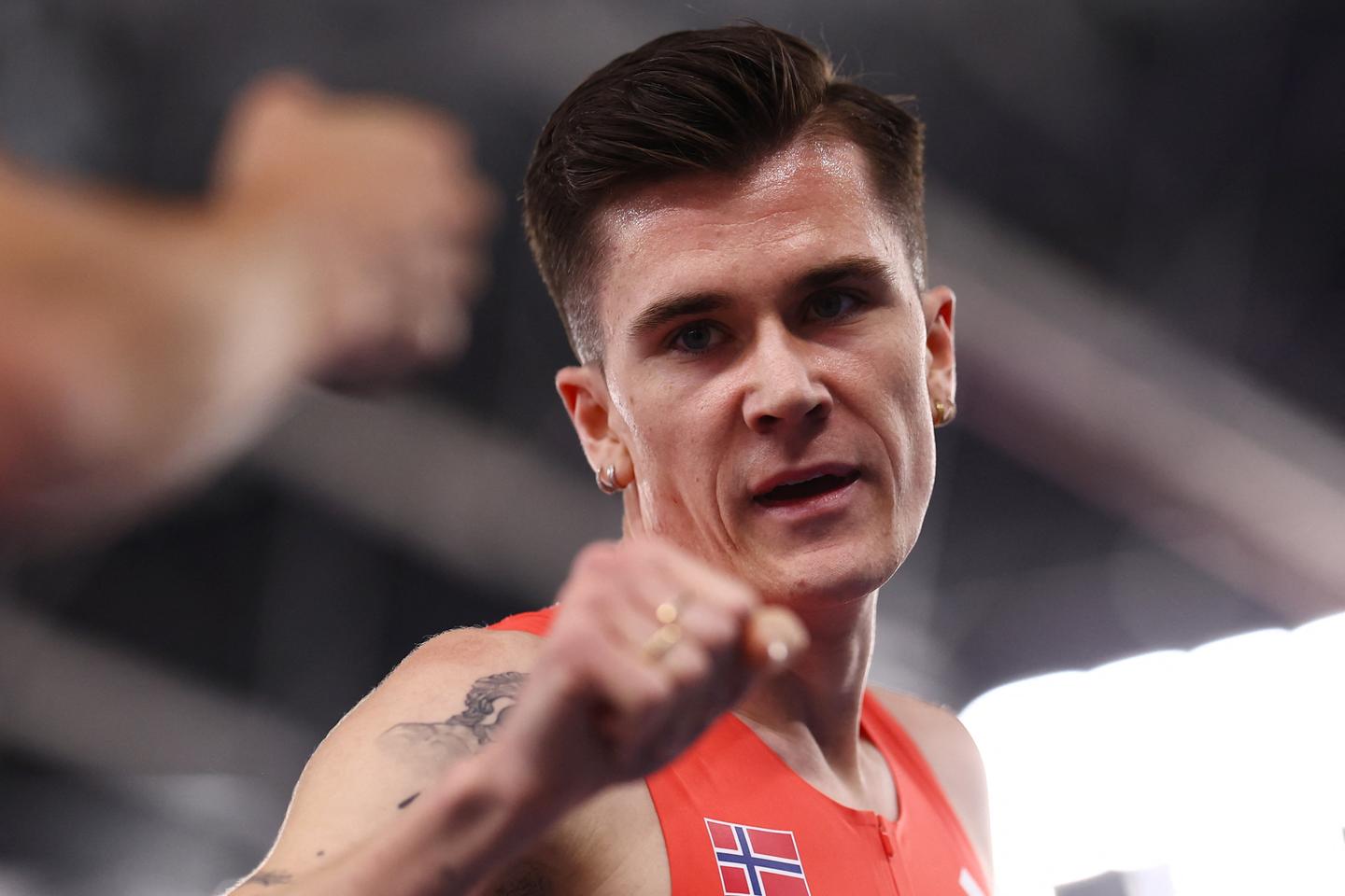 Regarder la vidéo Jakob Ingebrigtsen, coureur de demi-fond à l’ambition sans limite : « Dans vingt ans, je pourrai encore trouver une épreuve où progresser »