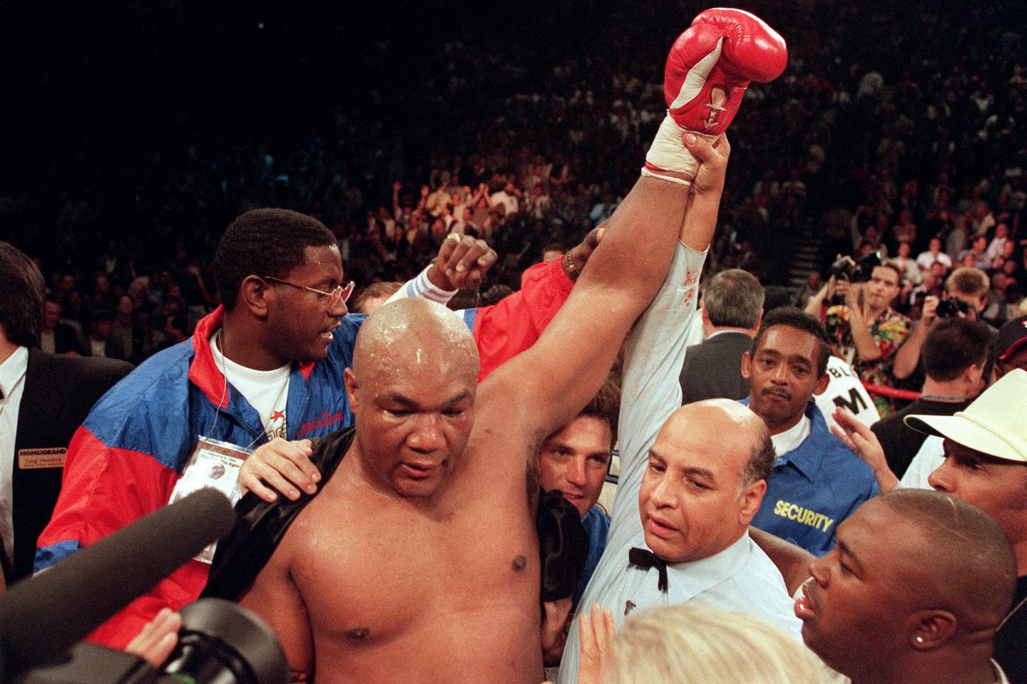 George Foreman, légende de la boxe, est mort à 76 ans