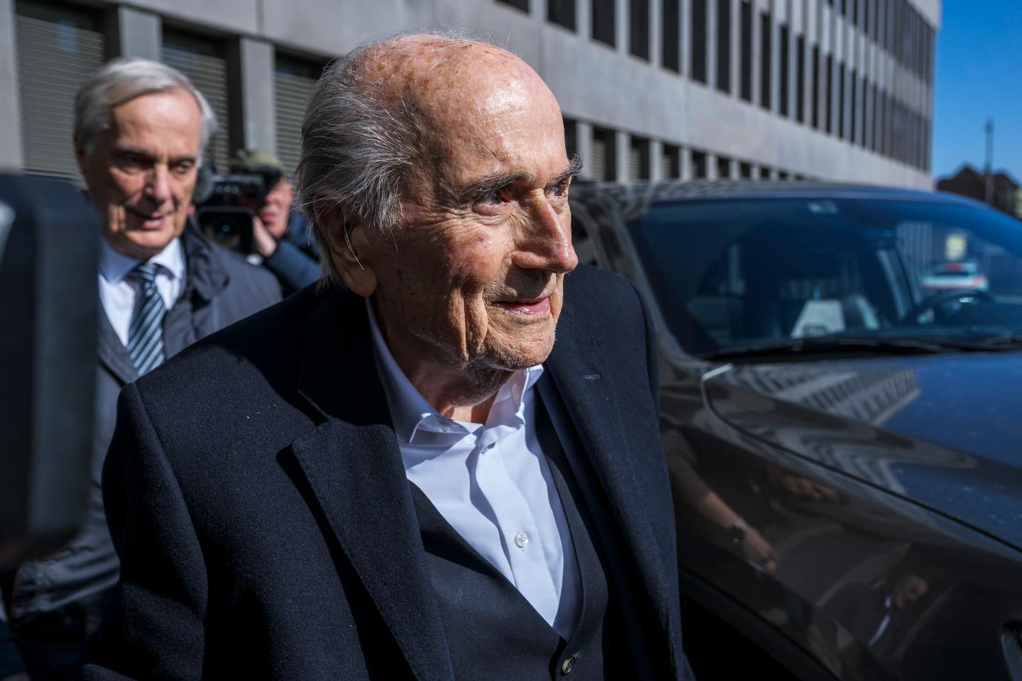 Sepp Blatter, grand rescapé des enquêtes judiciaires sur la FIFA