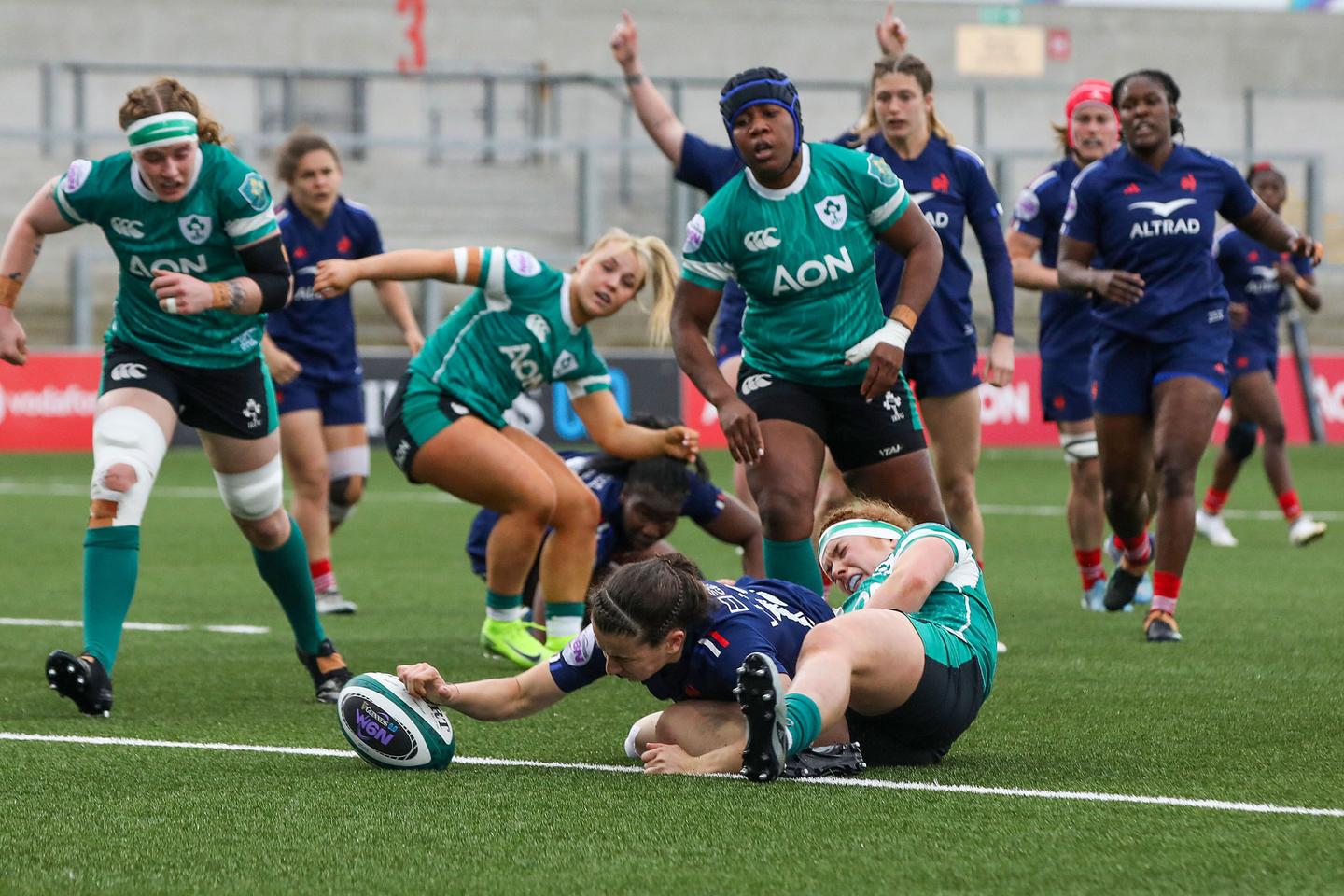 Le XV de France privé de sa centre Gabrielle Vernier trois matchs dans le Tournoi des six nations après son carton rouge