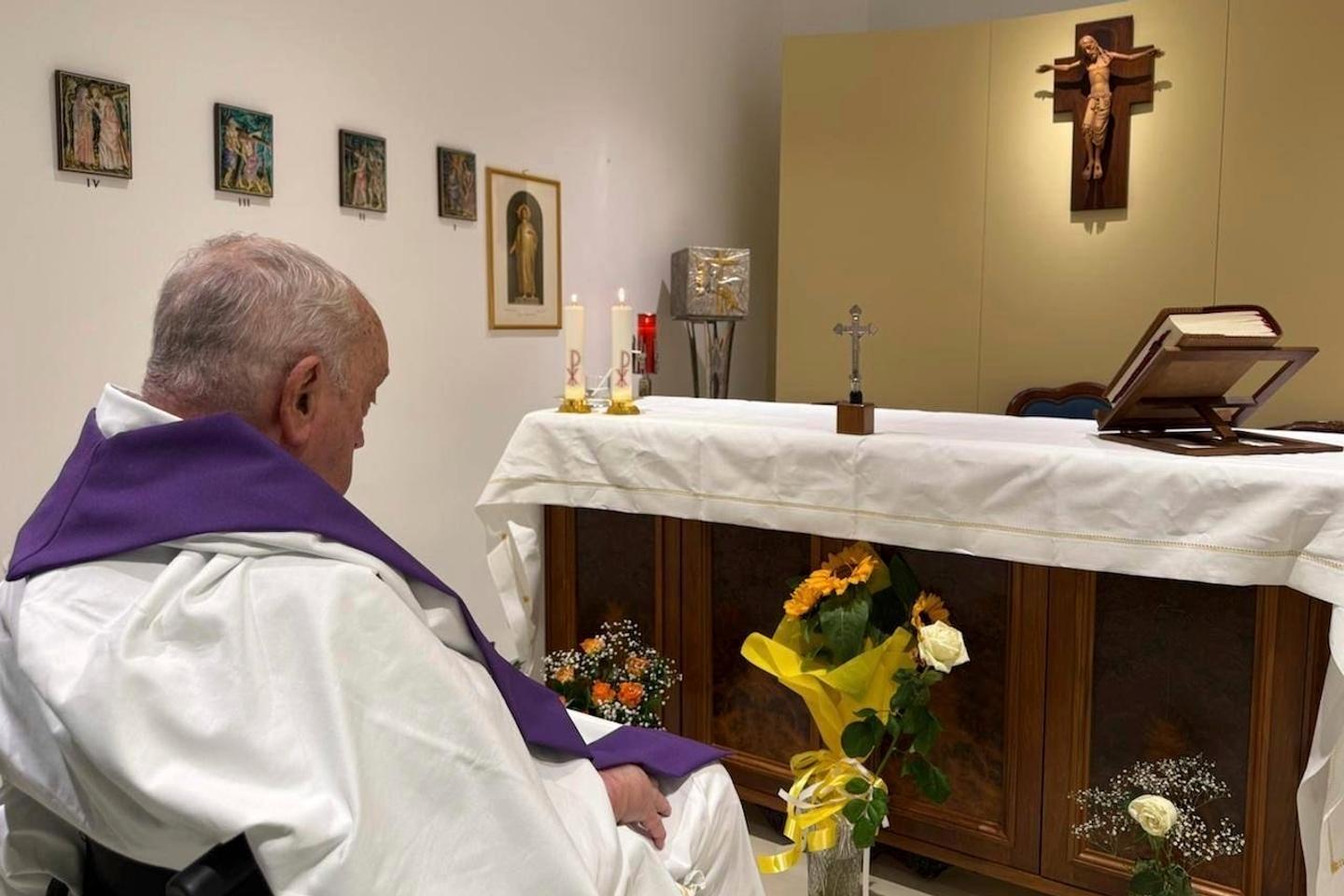 Pope Francis is due to make first public appearance on Sunday