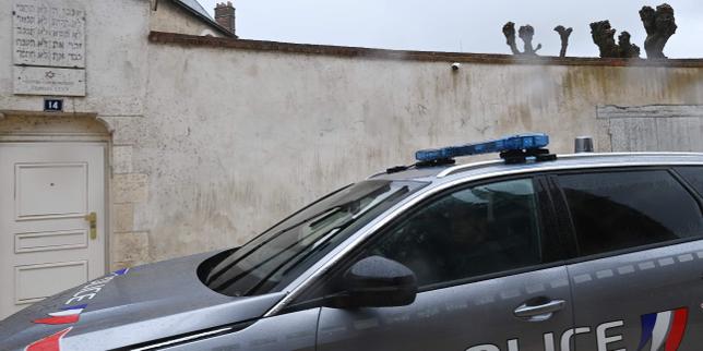 Rabbin d’Orléans agressé : le suspect sera jugé en avril devant un tribunal pour enfants thumbnail