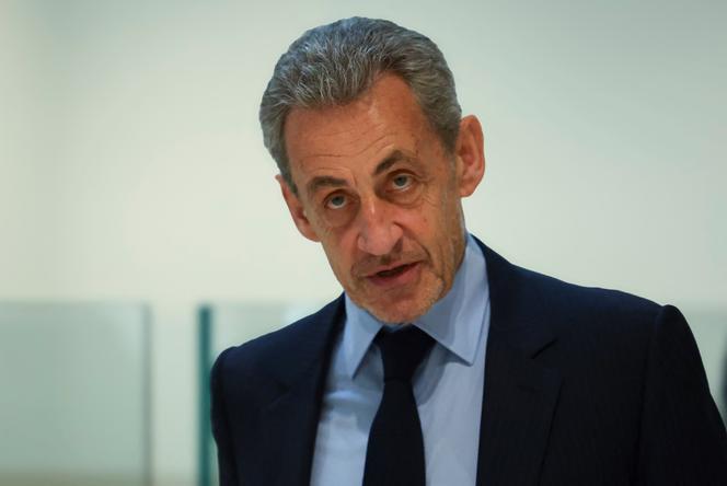 L’ancien président français Nicolas Sarkozy arrive au palais de justice de Paris, le 25 mars 2025.