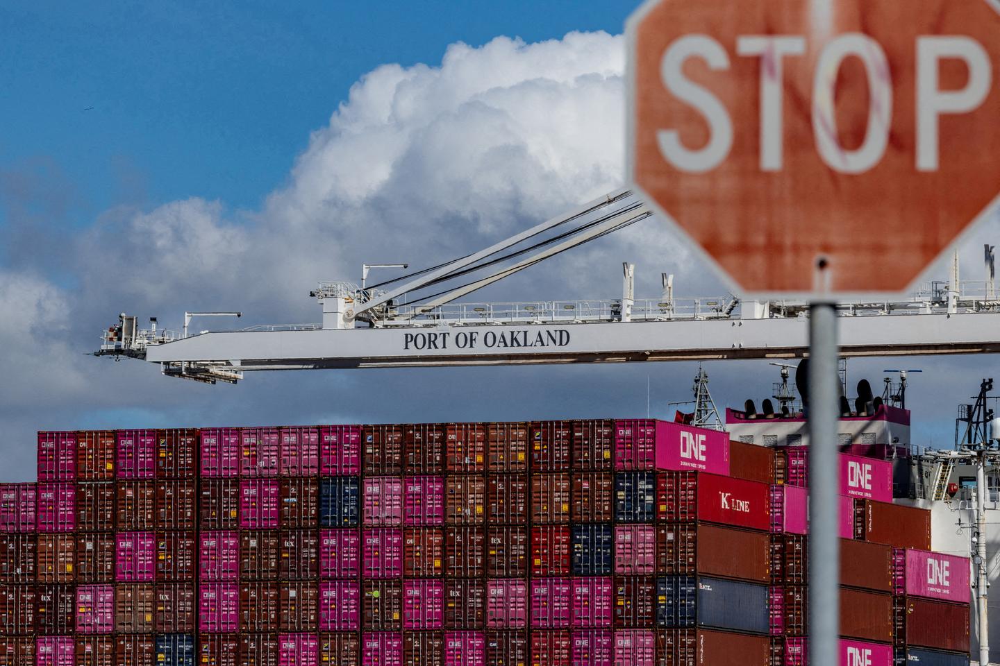 'With his tax on Chinese ships, Trump's protectionist agenda is reaching its peak'