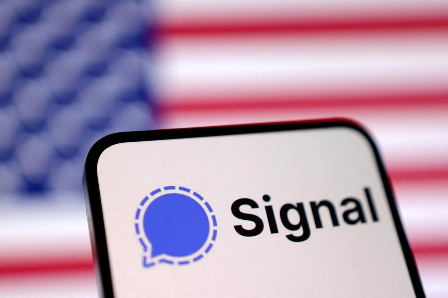 'Signalgate': US judge orders Trump administration to save chat