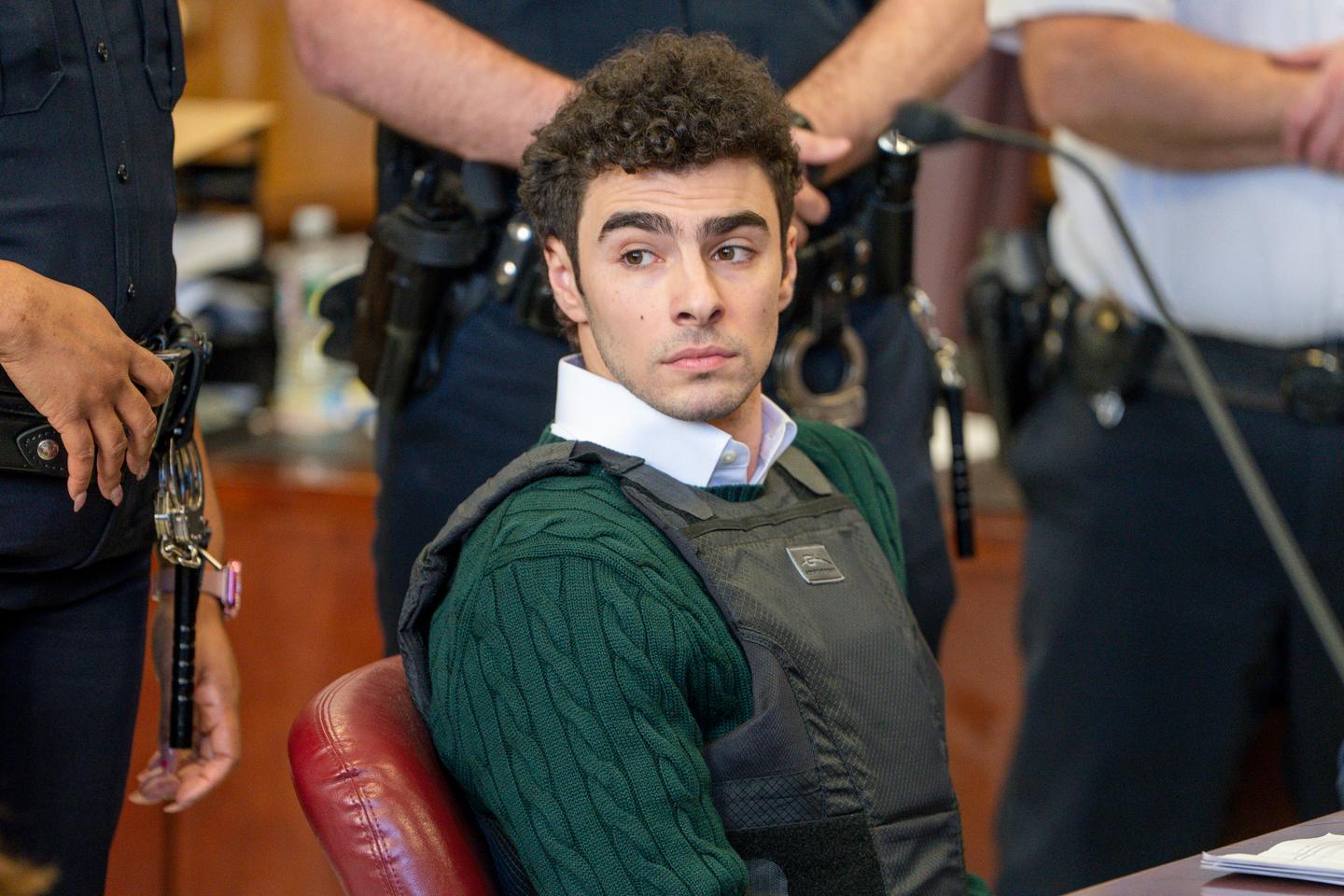 Luigi Mangione, accused of killing insurance CEO, challenges AG's push for death penalty