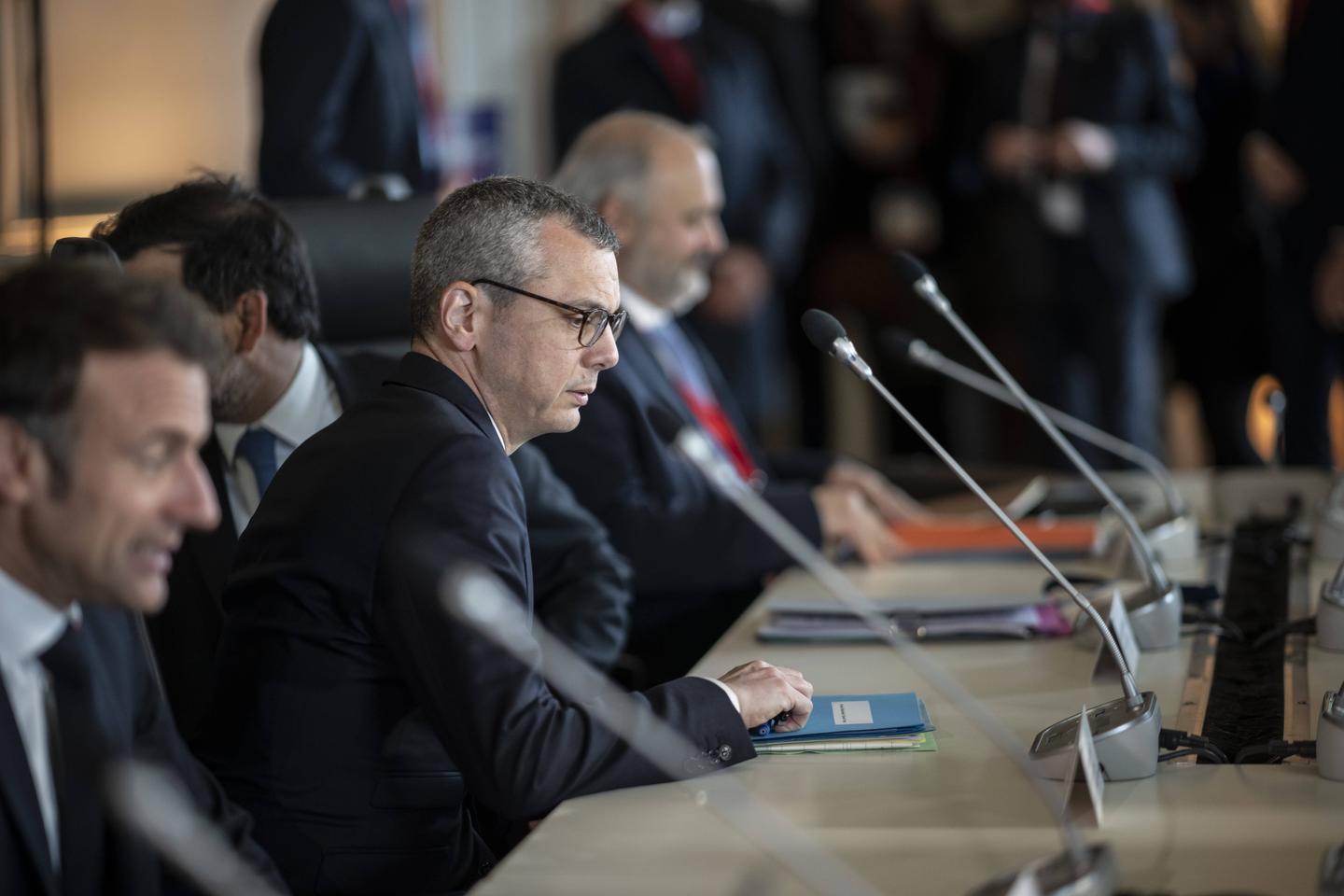 Fraude aux eaux minérales Nestlé : le secrétaire général de l’Elysée, Alexis Kohler, convoqué devant la commission d’enquête