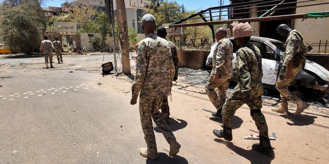 Des soldats de l’armée soudanaise, à Khartoum, le 25 mars 2025.