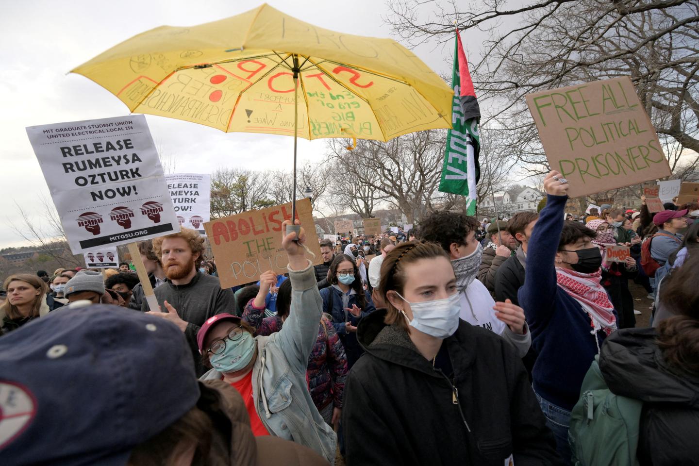 Etats-Unis : une étudiante turque propalestinienne placée en détention