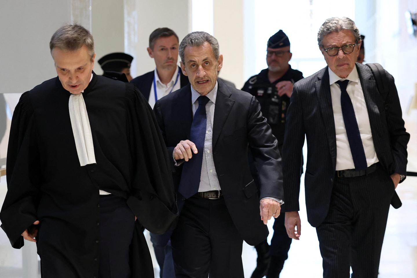 Nicolas Sarkozy's trial: Prosecutors request 7-year prison sentence for the former president