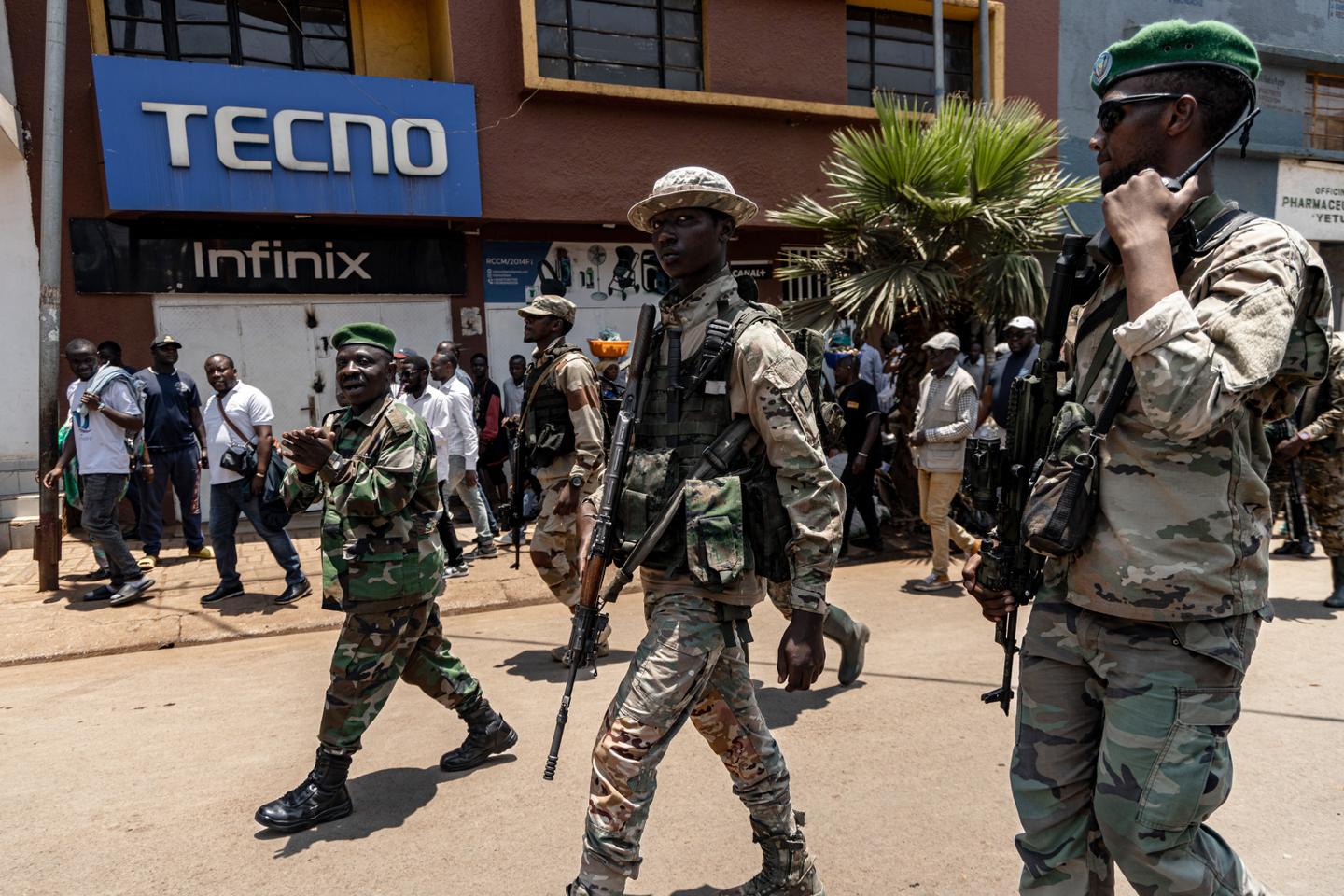 Guerre dans l’est de la RDC : à Bukavu, les rebelles congolais du M23 imposent leur autorité par la peur