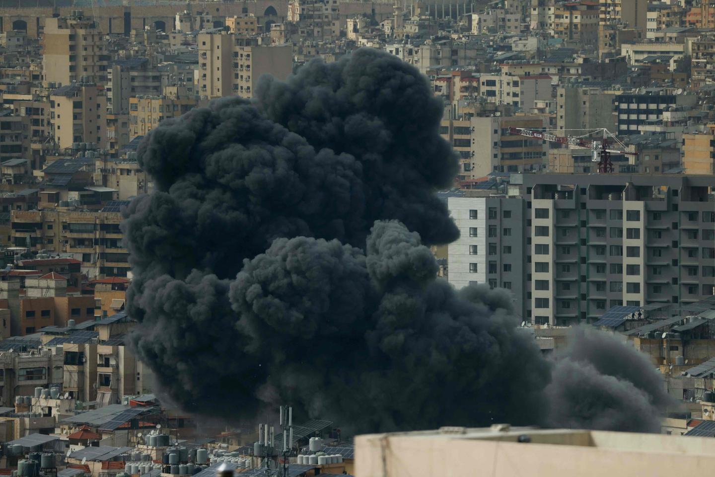 Israel strikes Beirut for first time since truce