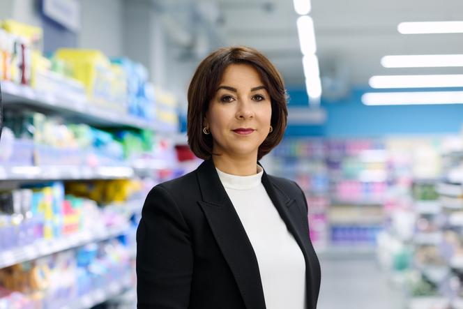 Hajir Hajji, la PDG d’Action, dans le magasin de Velserboek, aux Pays-Bas, en 2025.