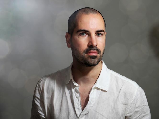 L’écrivain Alexandre Lomborot, à Paris, en  2024.