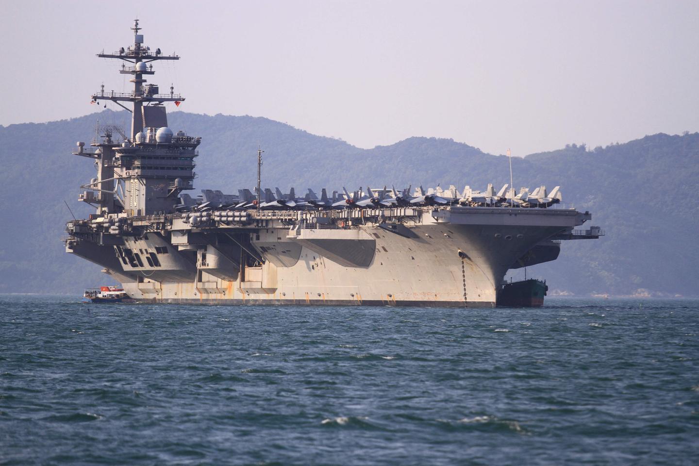 US sends second aircraft carrier to Middle East