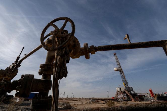 Plateforme de forage pétrolier à Jetibaï (Kazakhstan), le 13 novembre 2023.