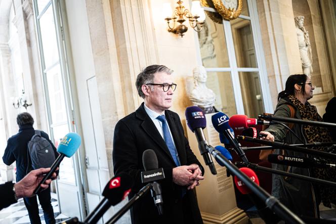 Olivier Faure, lors de la séance des questions au gouvernement, à l’Assemblée nationale, à Paris, le 1ᵉʳ avril 2025.