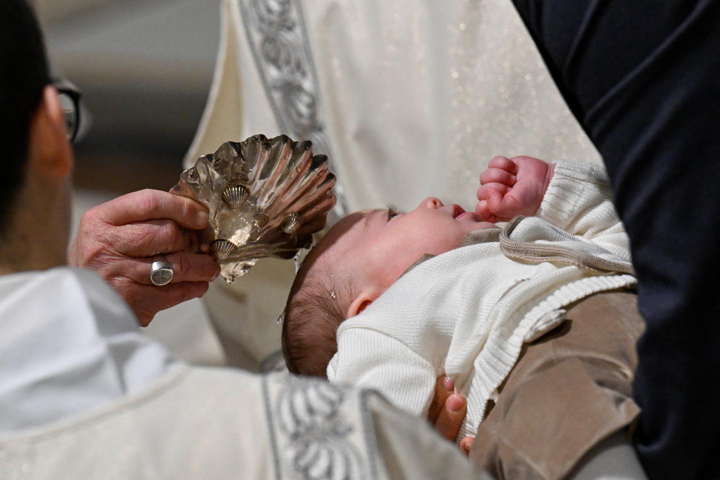 Quelle est la signification du baptême ? Sept questions sur ce rite fondamental du christianisme