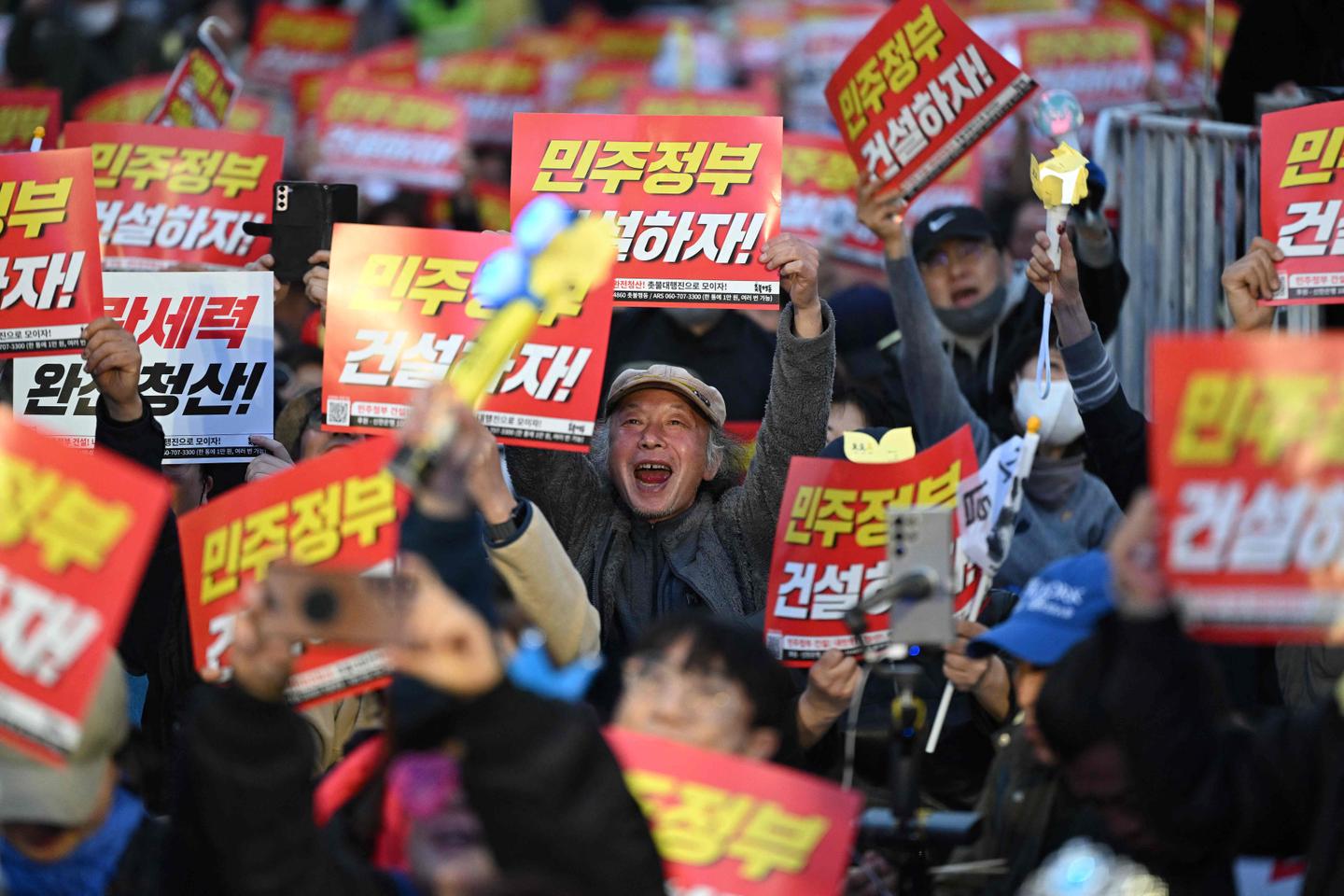 In South Korea, the political crisis highlights the lack of judicial independence