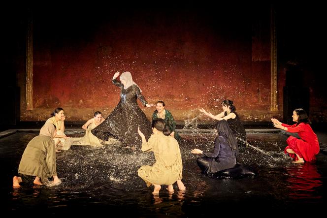 « Les Messagères », mis en scène par de Jean Bellorini, au Théâtre des Bouffes du Nord, le 3 avril 2025.