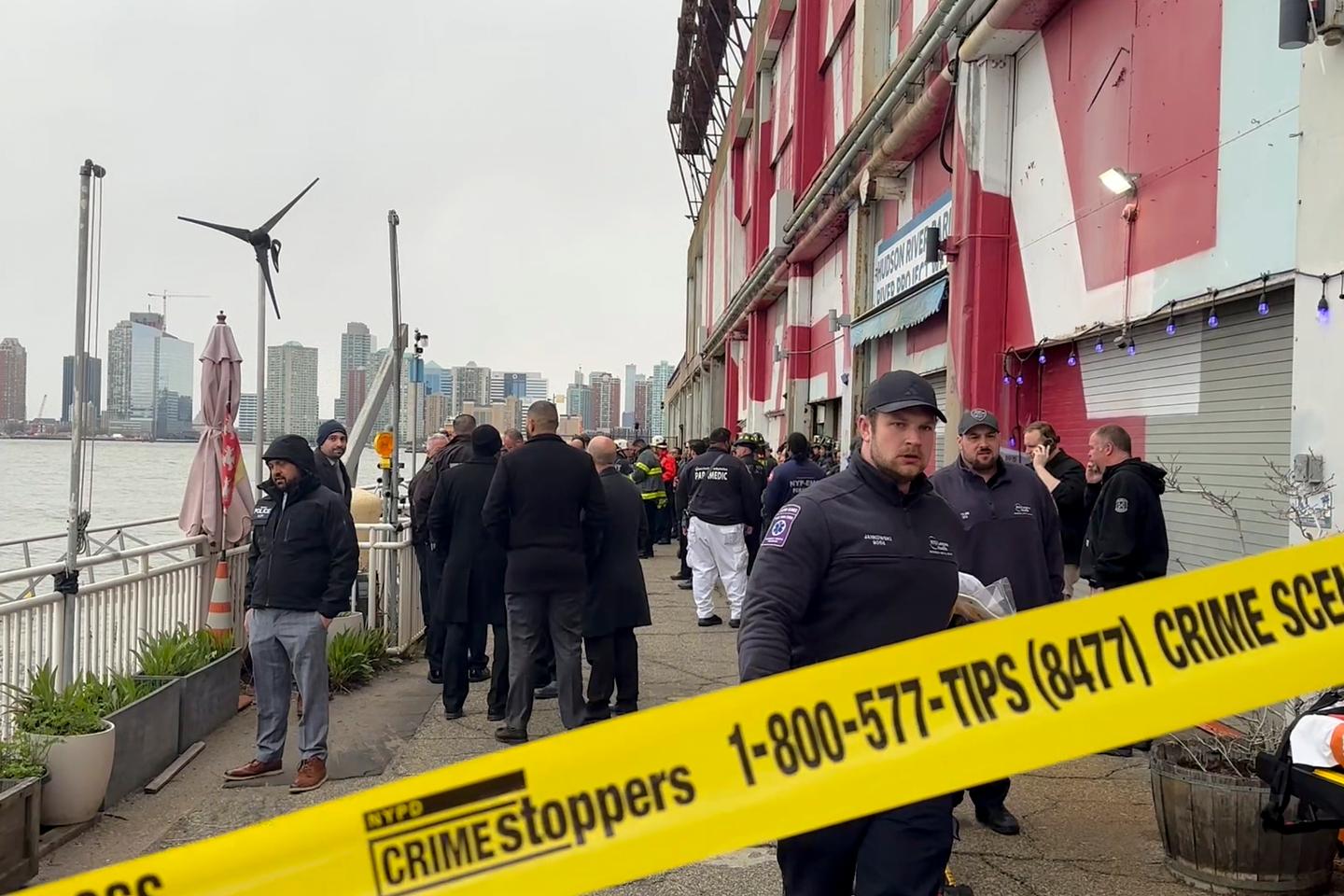 Multiple fatalities after NY helicopter crash in Hudson River