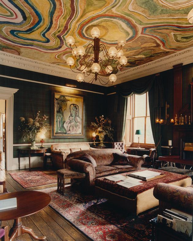 In the lounge, whose ceiling was painted by Chinese artist Zhang Enli, there's a painting by Pablo Picasso, "Reclining Nude and Man with a Flute" (1967).