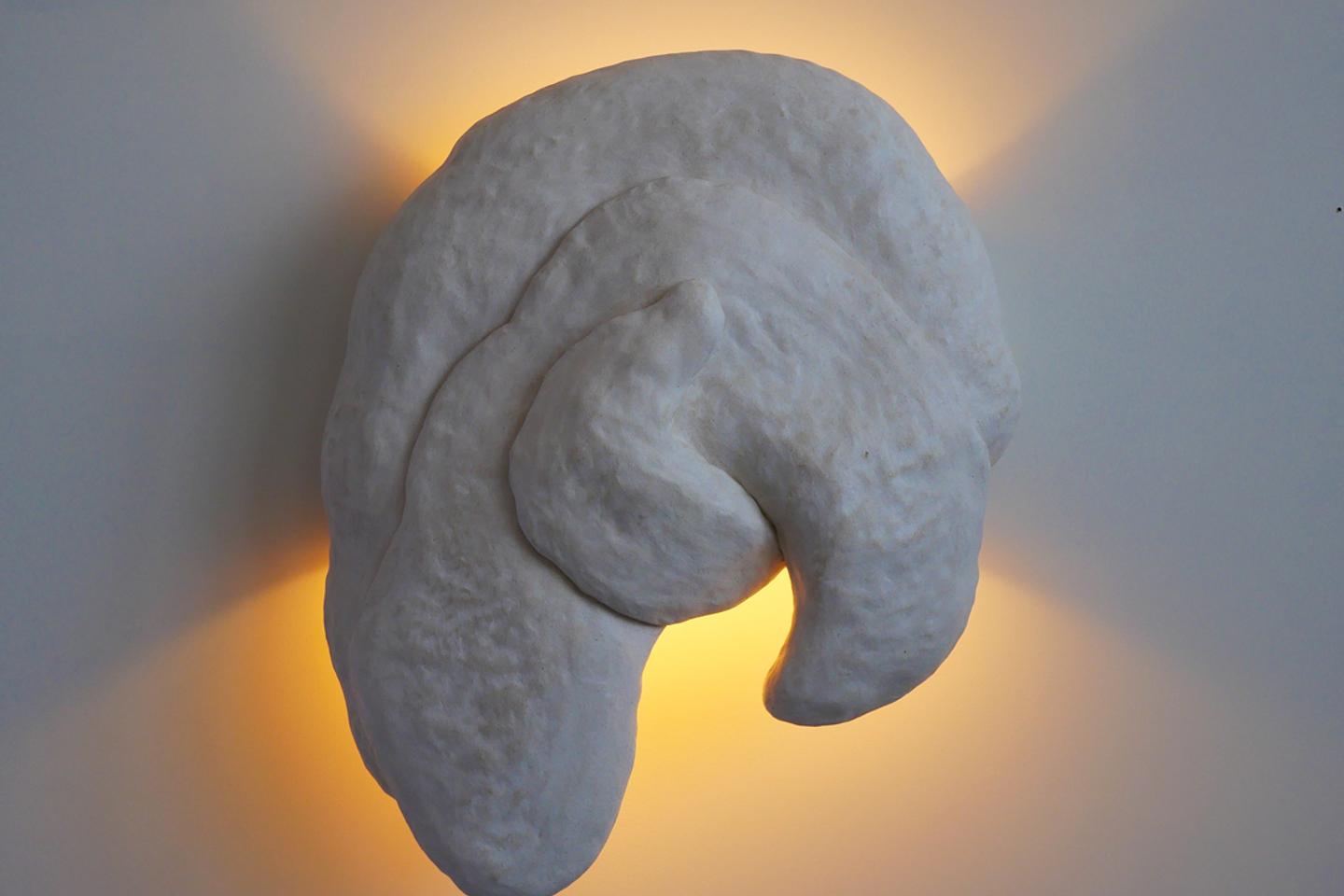Claire Cosnefroy, une céramiste lumineuse