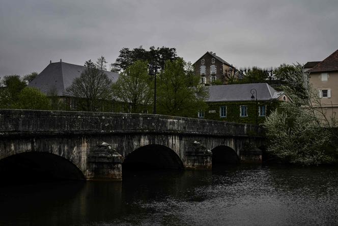 Cette photographie montre une vue de Vivonne (Vienne), d’où est partie la joggeuse de 28 ans, Agathe Hilairet, avant de disparaître depuis le 10 avril 2025.
