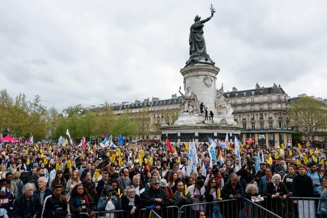 During the gathering for the defense of the rule of law, in Paris, April 12, 2025.