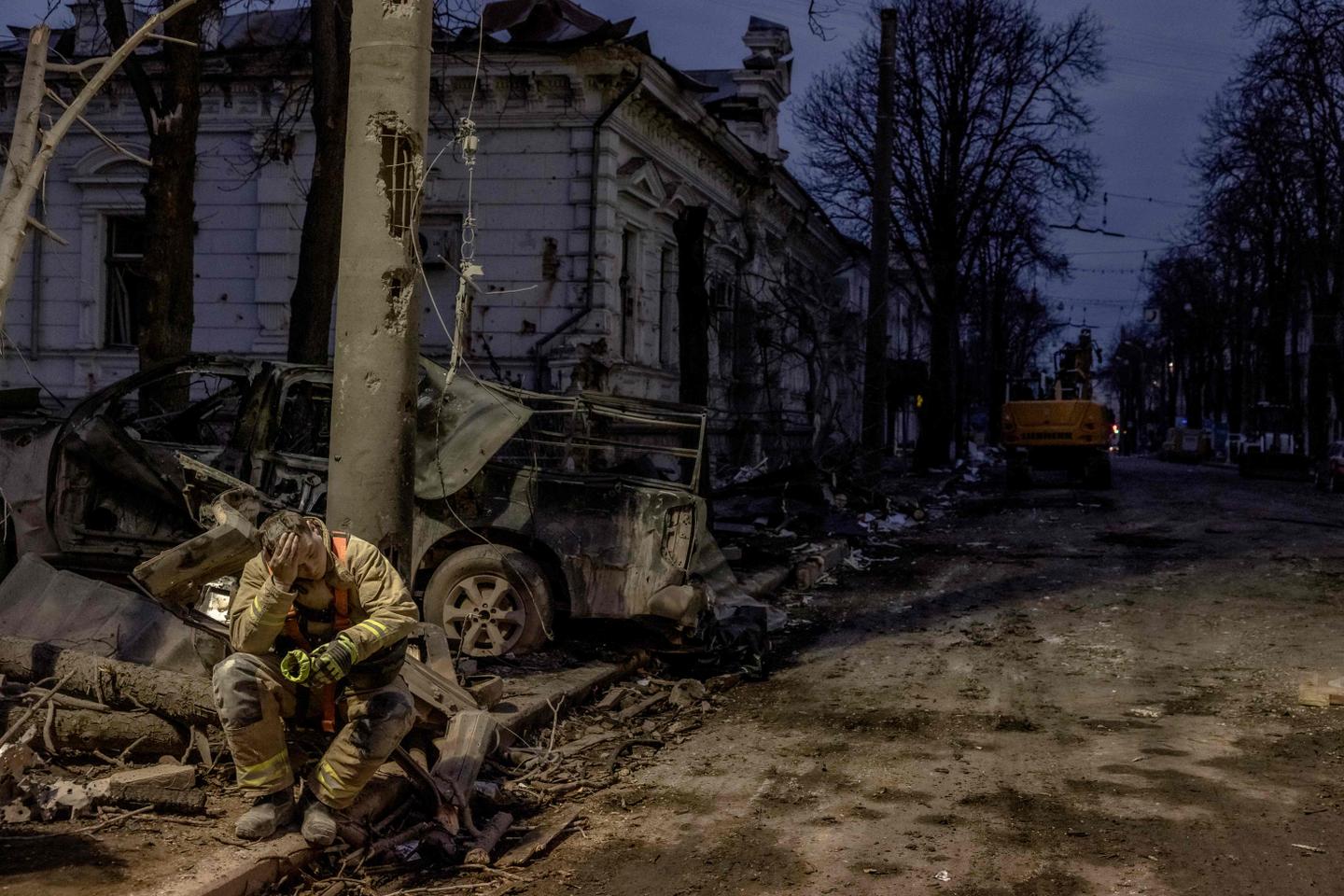 War in Ukraine: After deadly bombing in Sumy, bitter peace negotiations struggle to advance