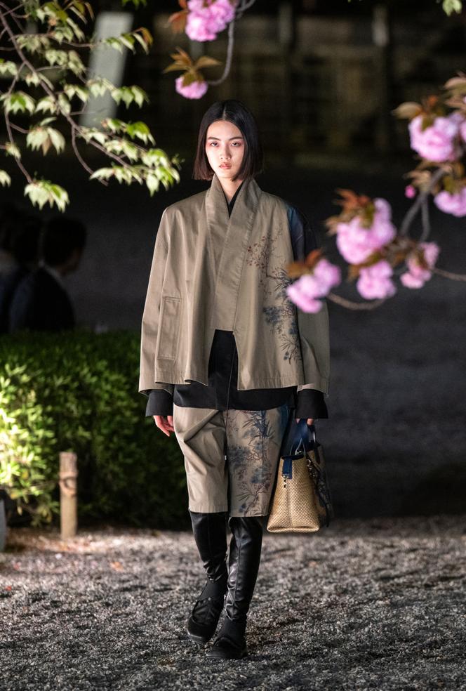 <em>Dior</em>.”/> </noscript><figcaption class=
