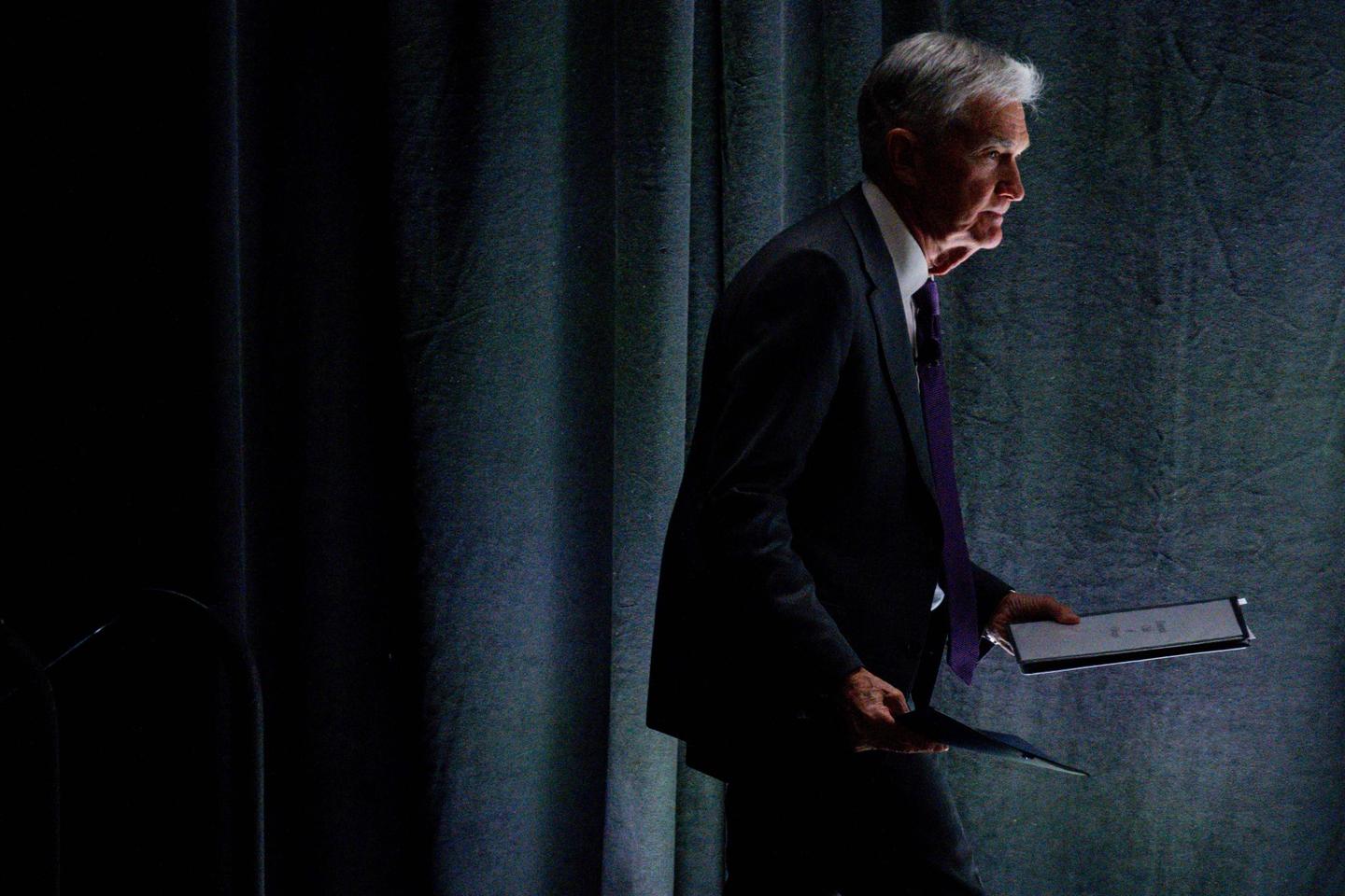 Donald Trump seriously threatens to fire Federal Reserve Chairman Jerome Powell