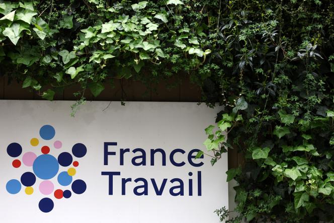 Un bureau de France Travail, à Paris, le 16 avril 2025.