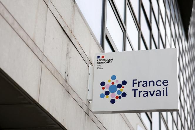 Agence France Travail, à Asnières-sur-Seine (Hauts-de-Seine), le 16 avril.
