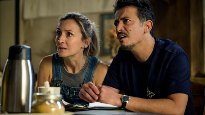 Camille Chamoux et Hafid Benamar, dans les rôles d’Alison et de son mari dans la série « Ghosts », créée par Arthur Sanigou et Joris Goulenok.