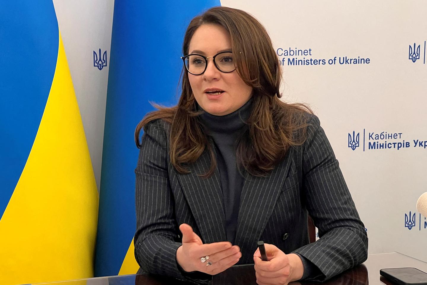 Ukraine and US sign 'memorandum of intent' on minerals deal