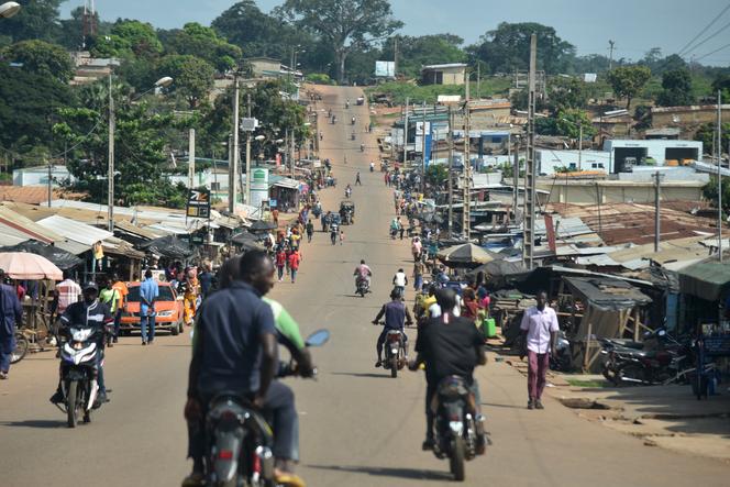 Une rue de Daoukro (Côte d’Ivoire), en novembre 2020.