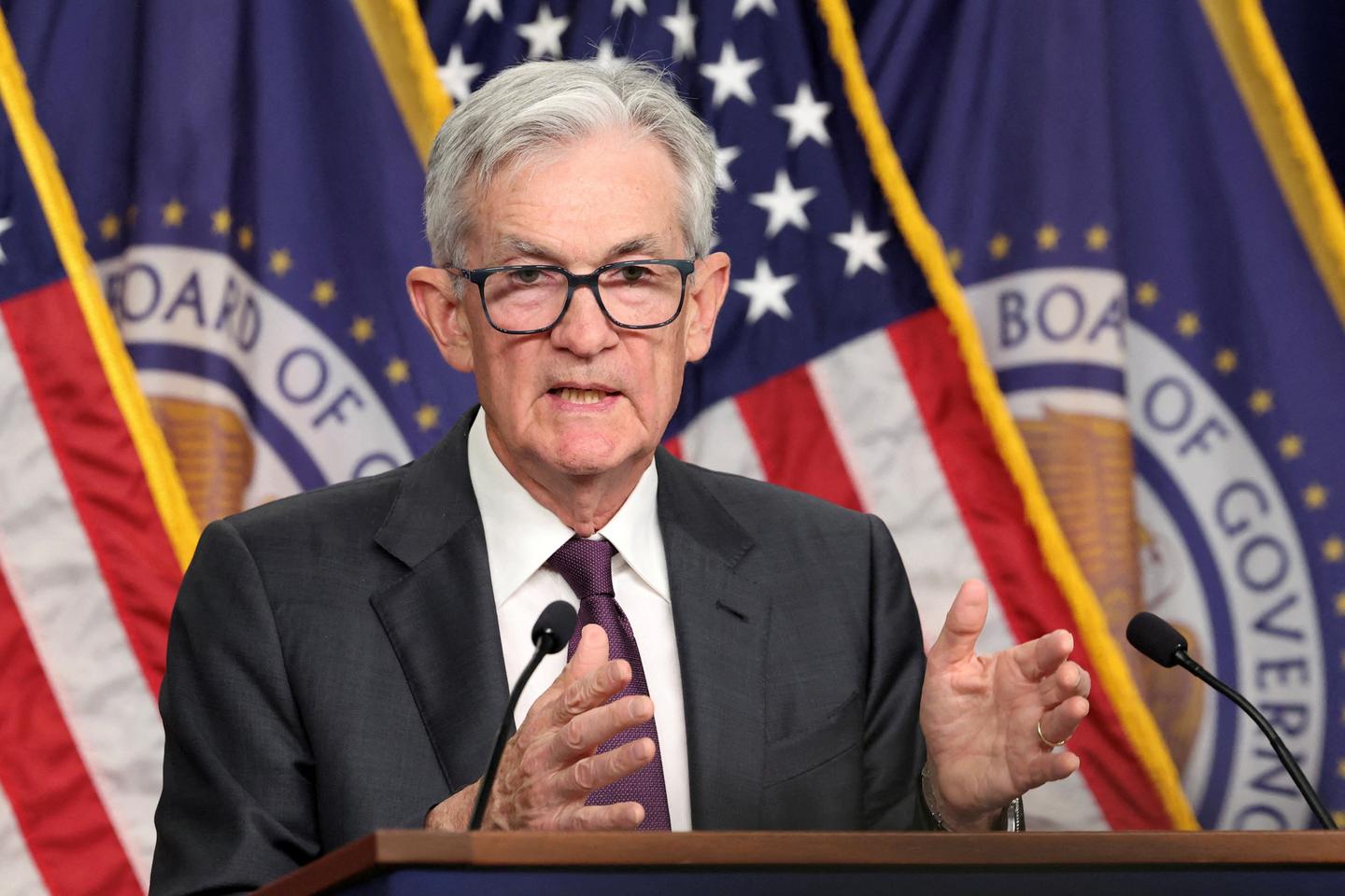 NextImg:Trump administration looks into whether they can fire Federal Reserve chief