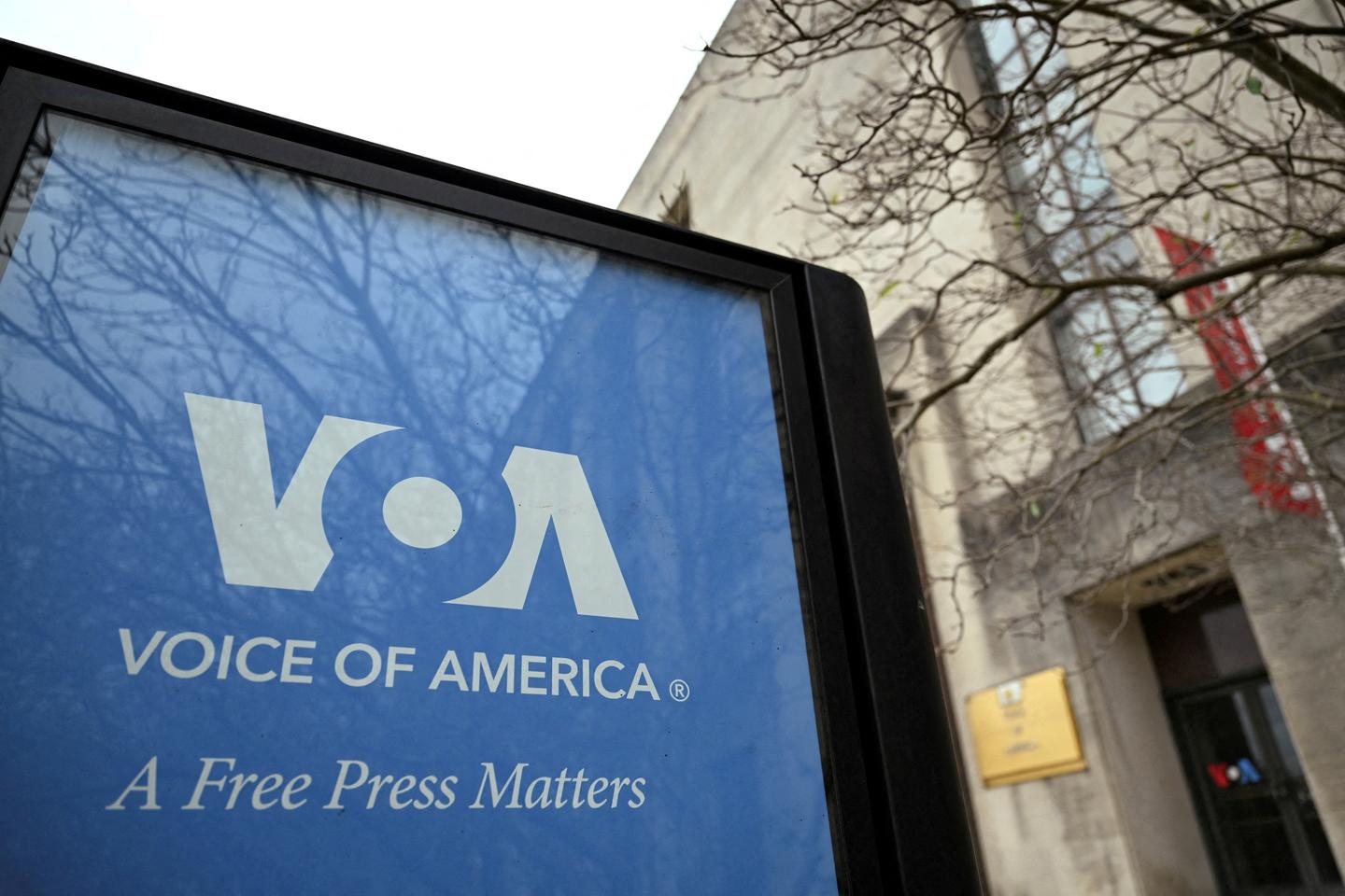 Le rétablissement du média Voice of America, que Donald Trump veut démanteler, ordonné par la justice