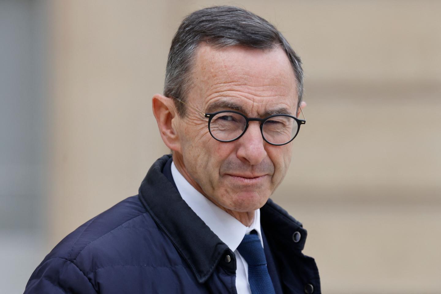 Le fichage d’étrangers en garde à vue suspendu par la justice