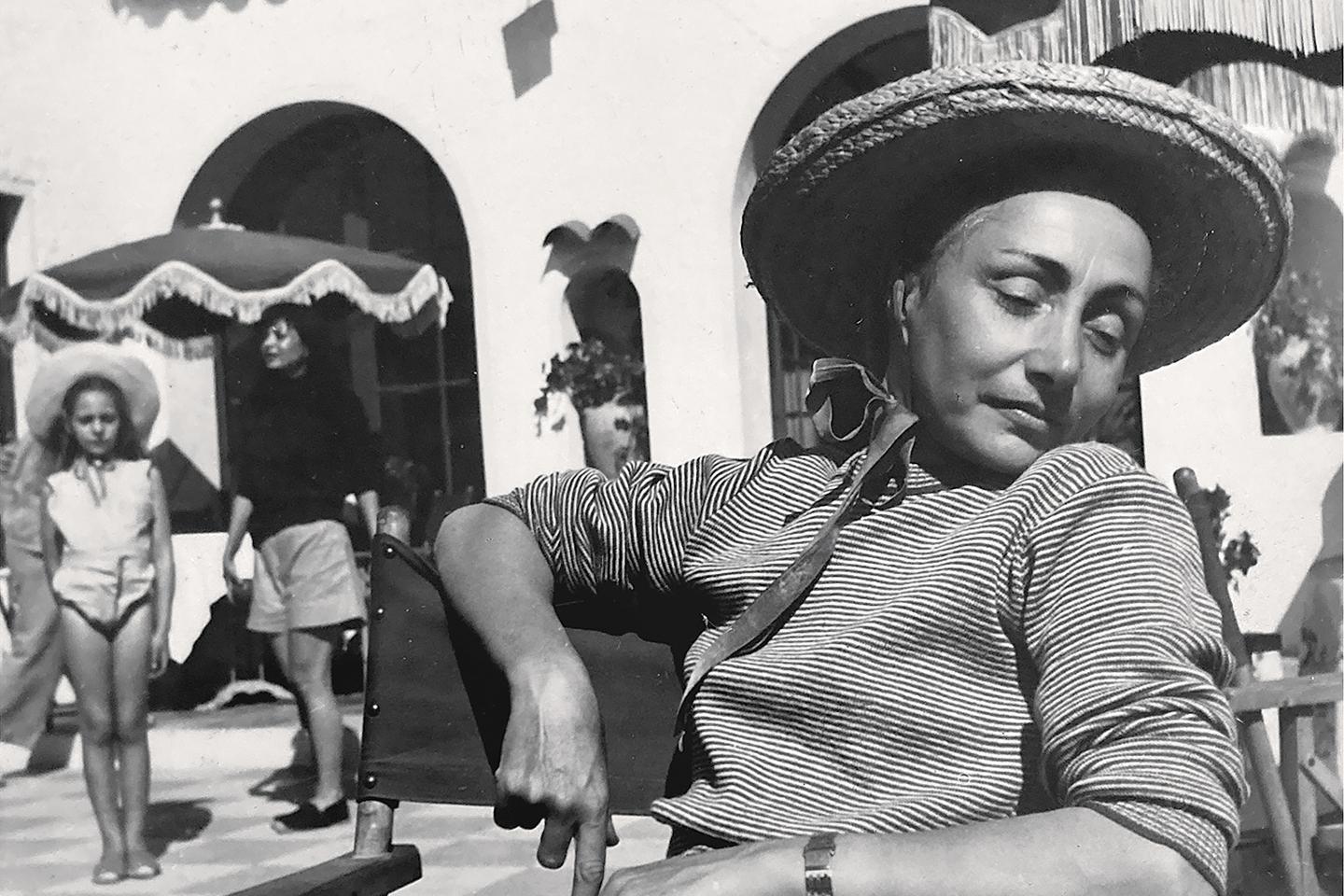 Fashion designer Madame Grès unveiled by her granddaughter in a new biography