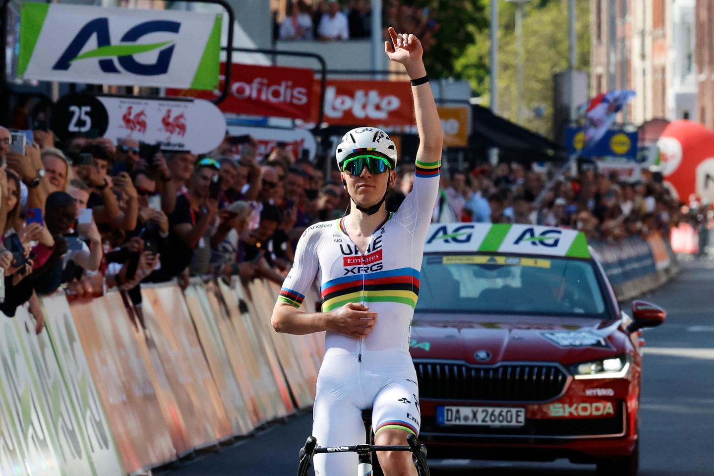 Tadej Pogacar vainqueur, à sa façon, de Liège-Bastogne-Liège